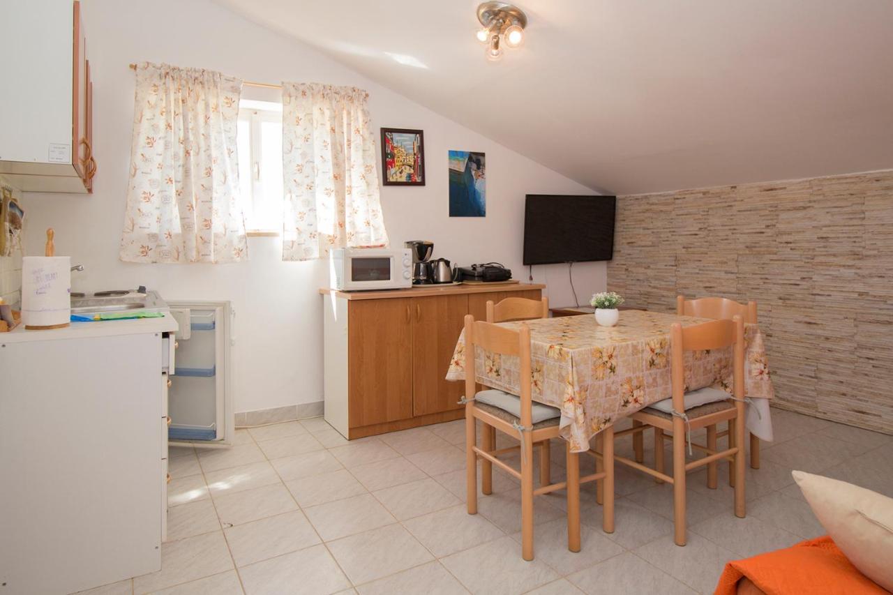 Apartments Palma Bed & Breakfast Medulin Bagian luar foto