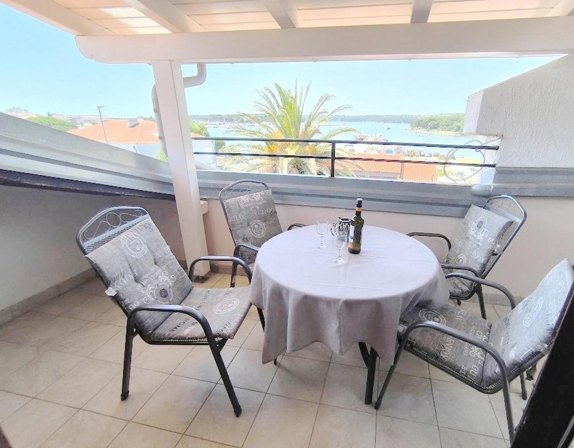 Apartments Palma Bed & Breakfast Medulin Bagian luar foto